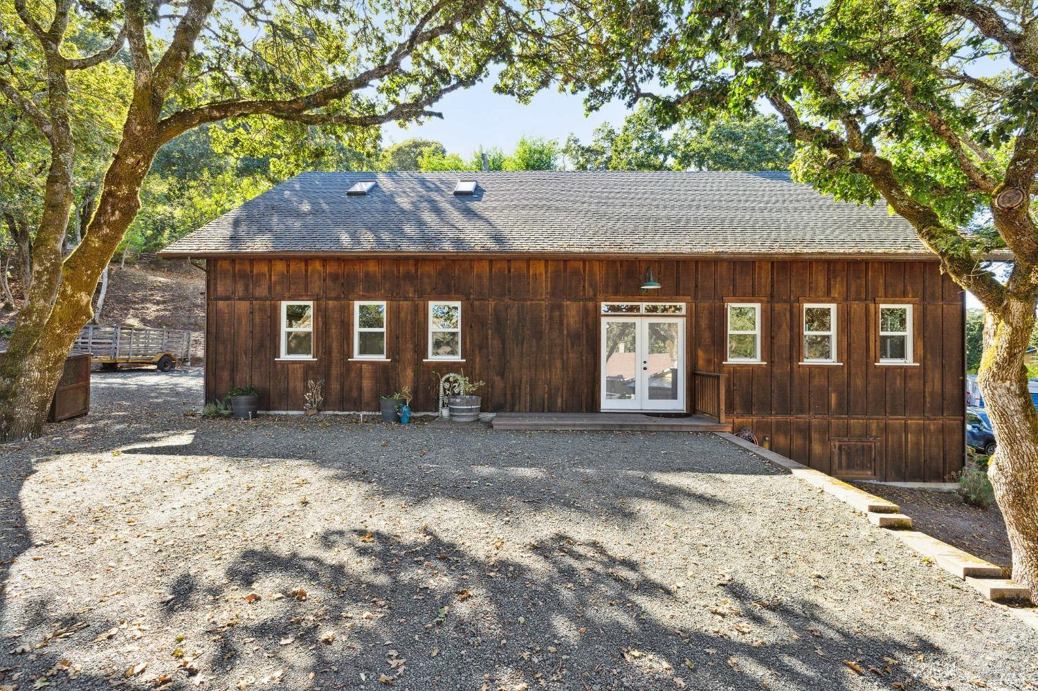 Detail Gallery Image 34 of 45 For 2810 Hidden Acres Rd, Santa Rosa,  CA 95404 - 3 Beds | 2 Baths