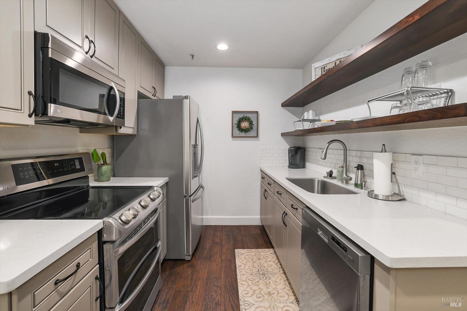 Photo of 644 Arcadia Dr in Vacaville, CA