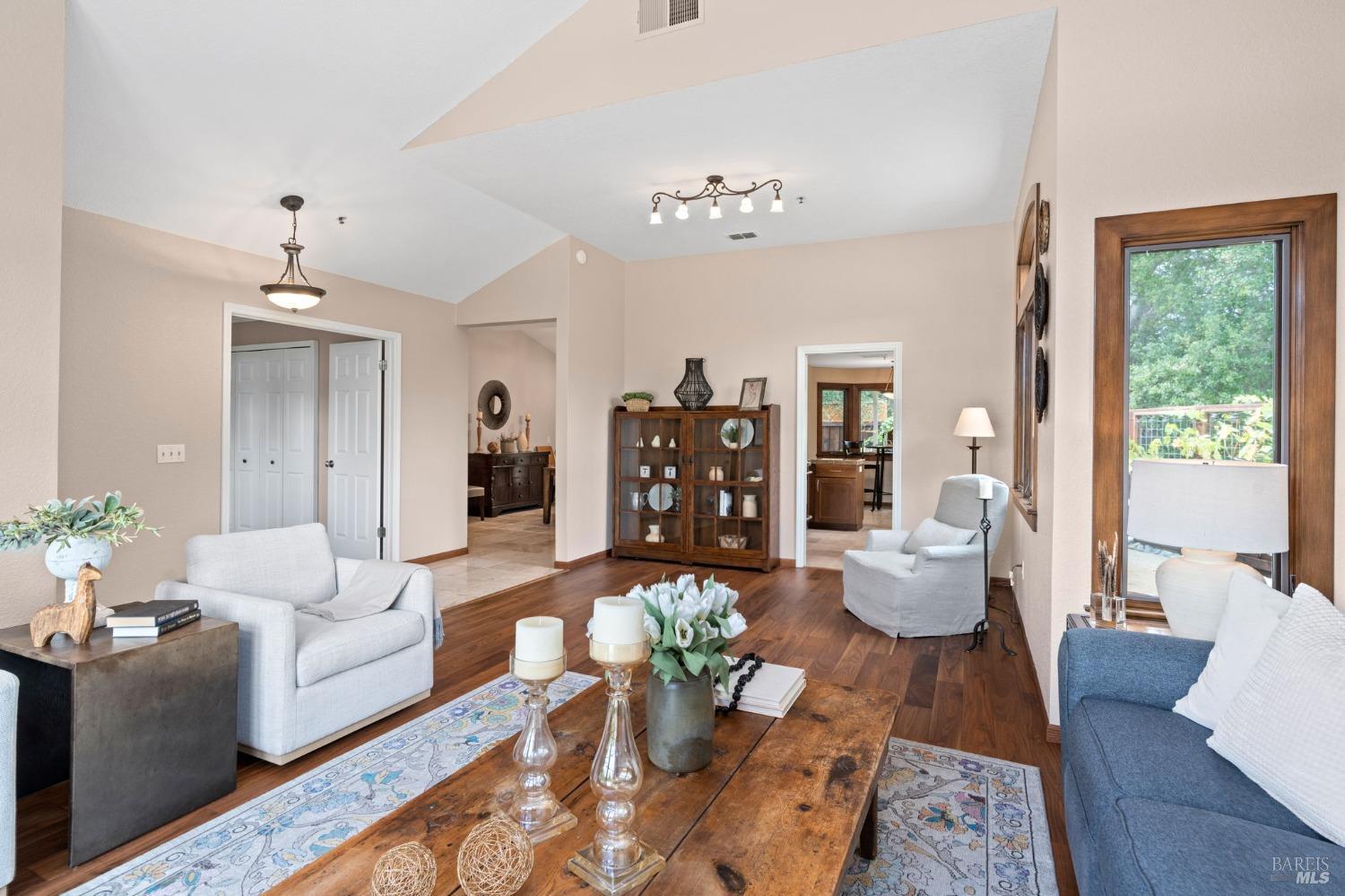 Photo of 1169 Westview Dr in Napa, CA