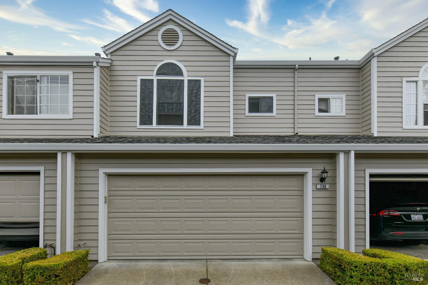 Photo of 738 Jasmine Cir in Santa Rosa, CA