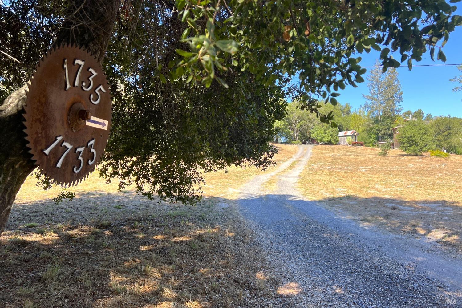 Photo of 1735 Laguna Rd in Santa Rosa, CA