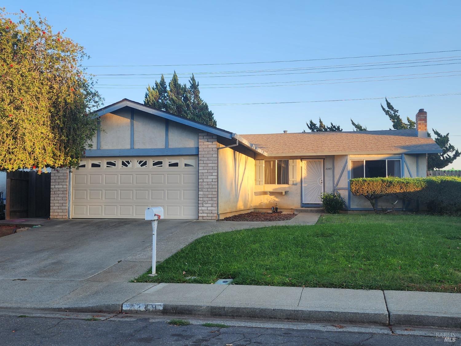 Photo of 2249 Atherton Ct in Fairfield, CA