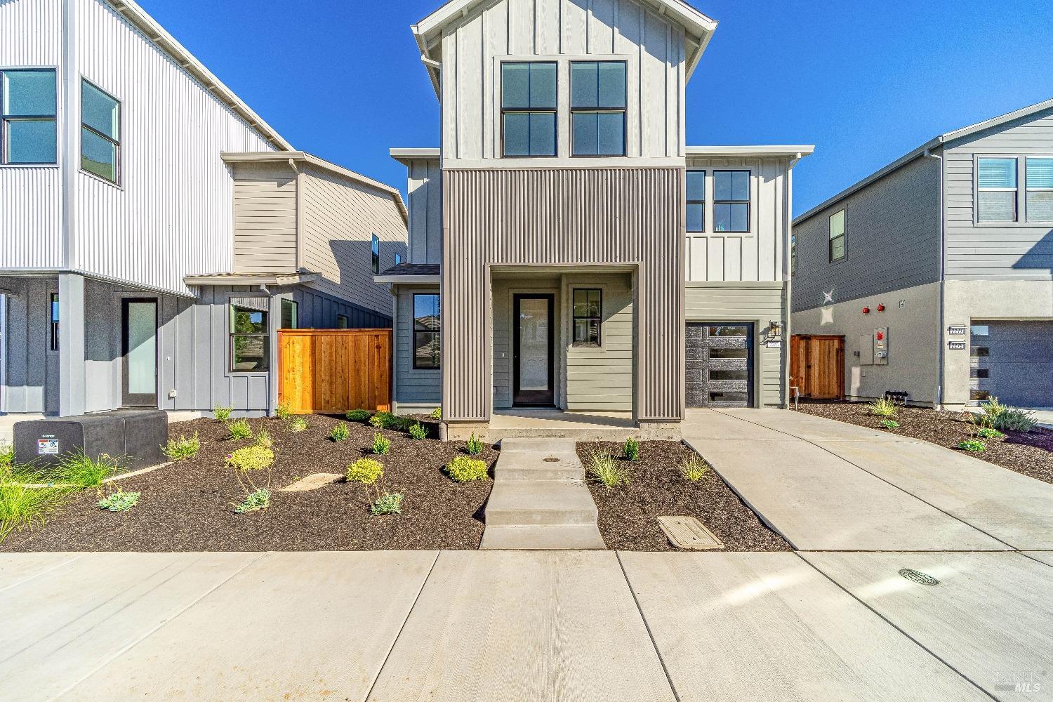 Photo of 2281 San Miguel Ave in Santa Rosa, CA
