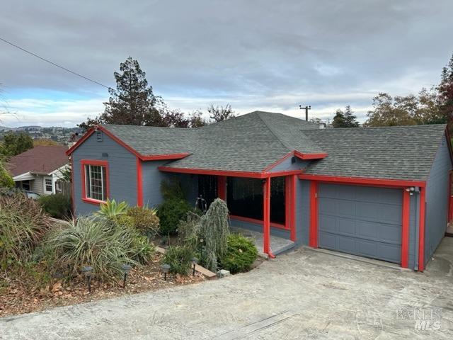 Photo of 450 Russell St in Vallejo, CA