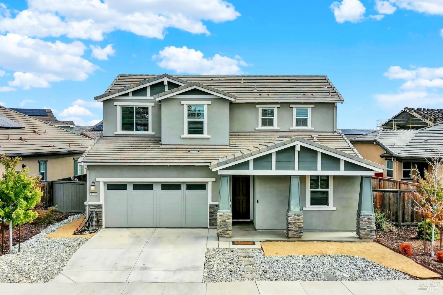 Photo of 1215 Columbia Dr in Dixon, CA