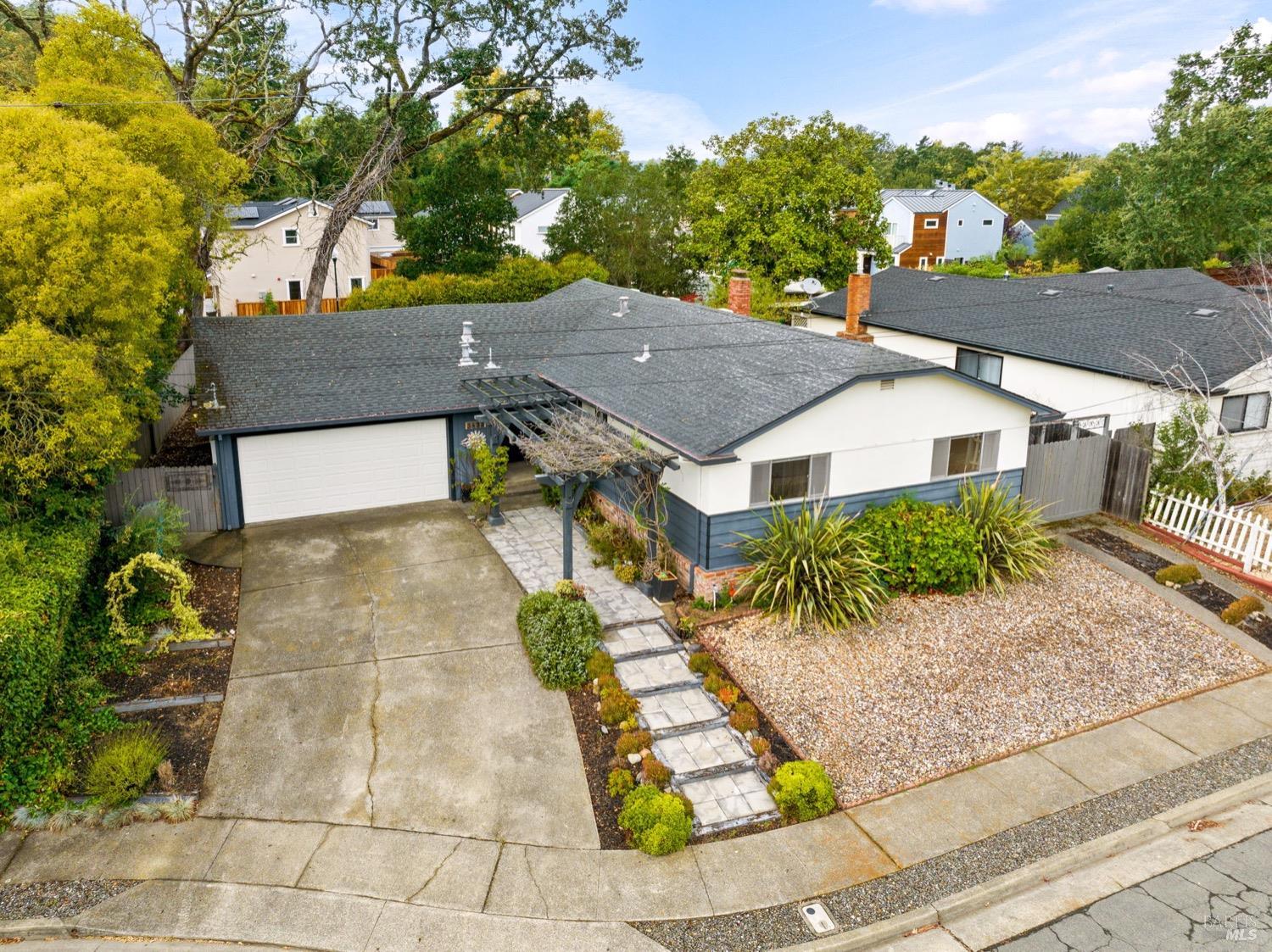 Photo of 5432 Evonne Ave in Santa Rosa, CA
