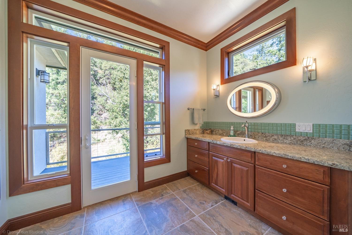 Detail Gallery Image 33 of 88 For 344 Patterson Rd, Willow Creek,  CA 95573 - 3 Beds | 2/1 Baths