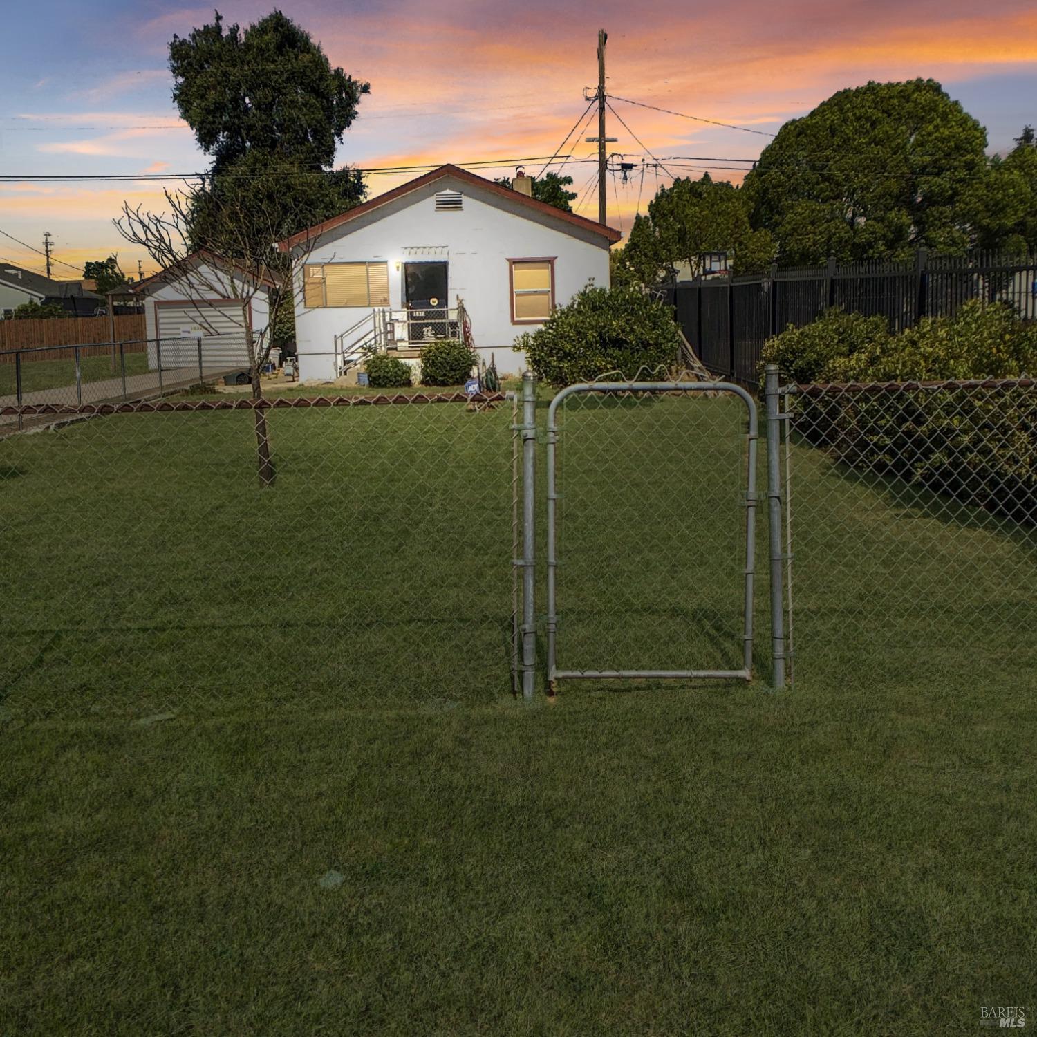Carolina Street, Vallejo, California image 43