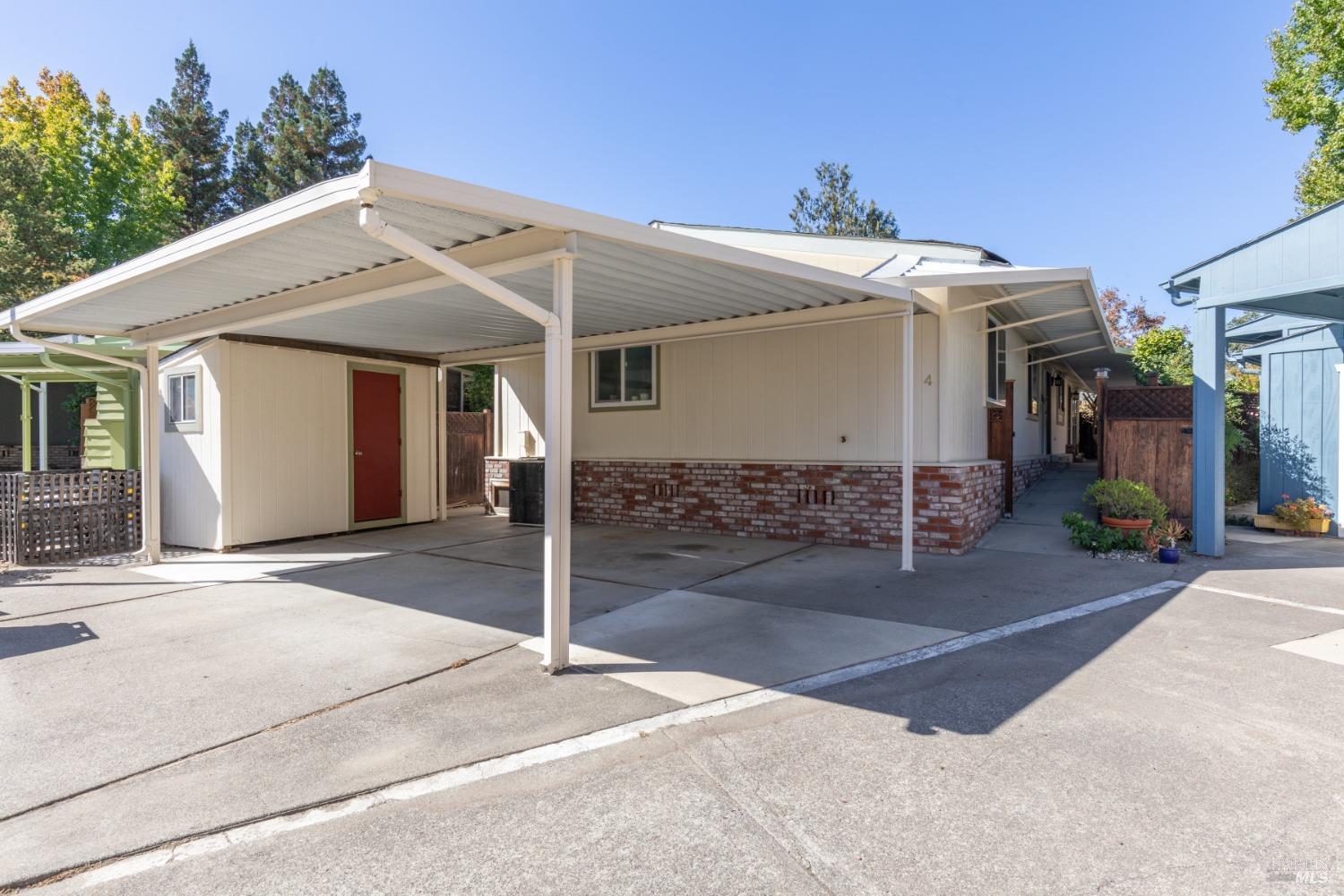 Photo of 4 San Juan Ct in St Helena, CA