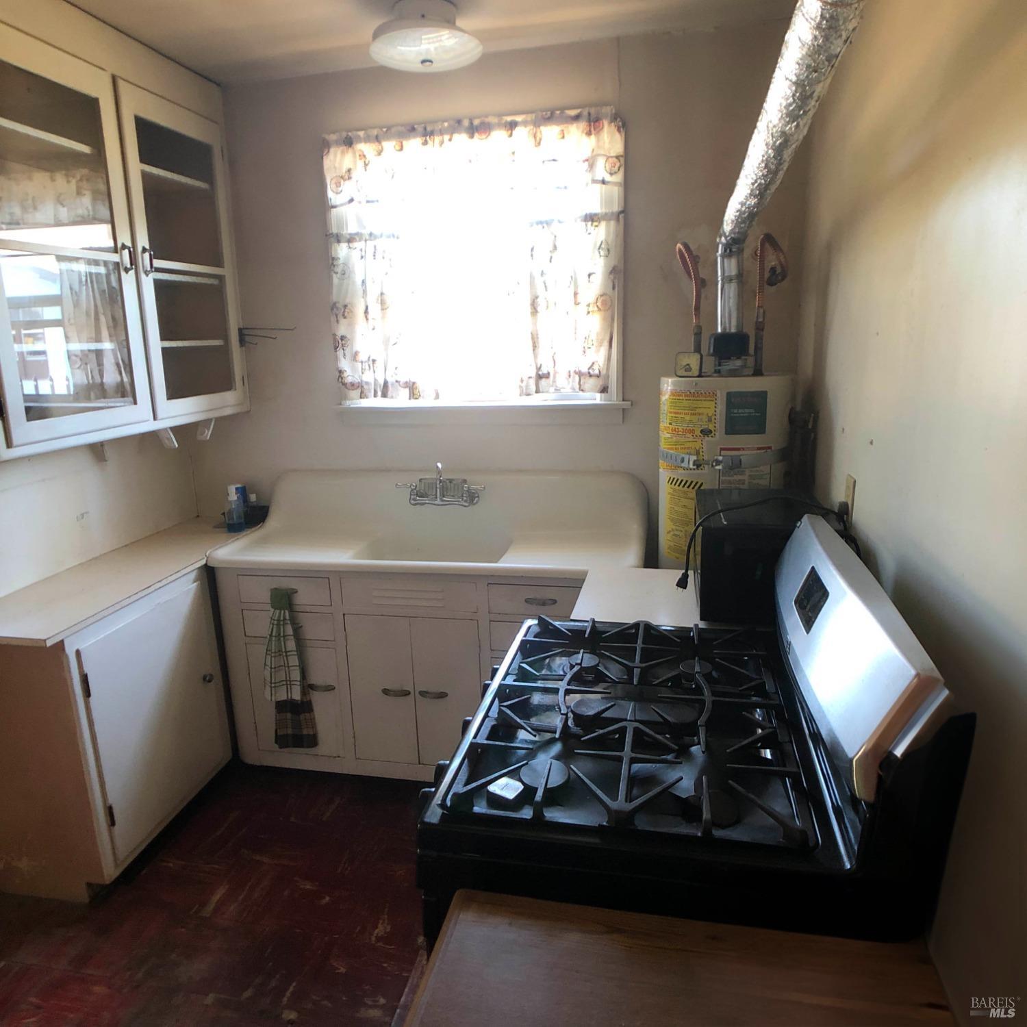 Carolina Street, Vallejo, California image 21