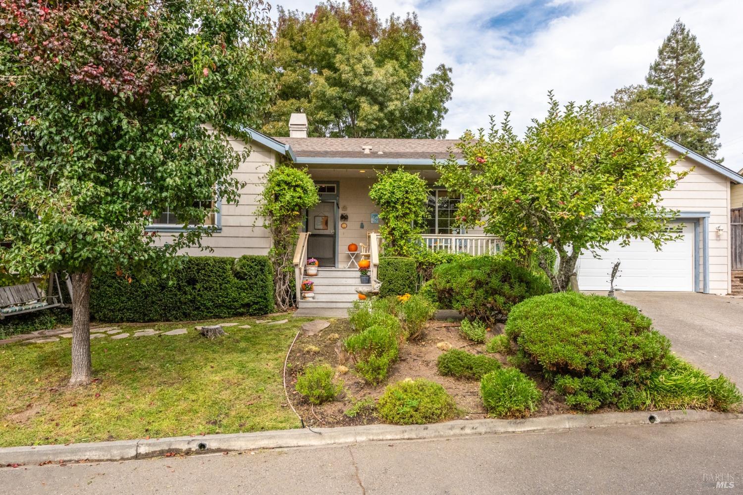 Photo of 100 Tina Wy in Graton, CA
