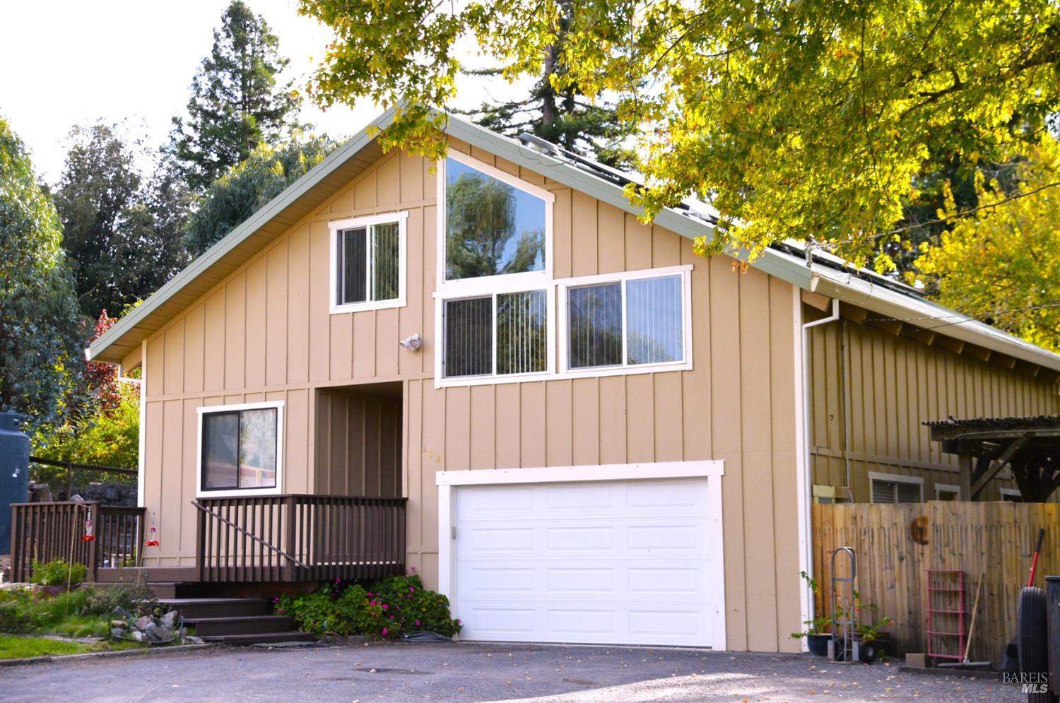 Photo of 652 Red Tail Rd in Healdsburg, CA