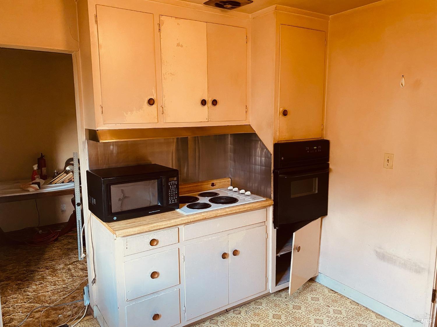 Maywood Drive, Vallejo, California image 4