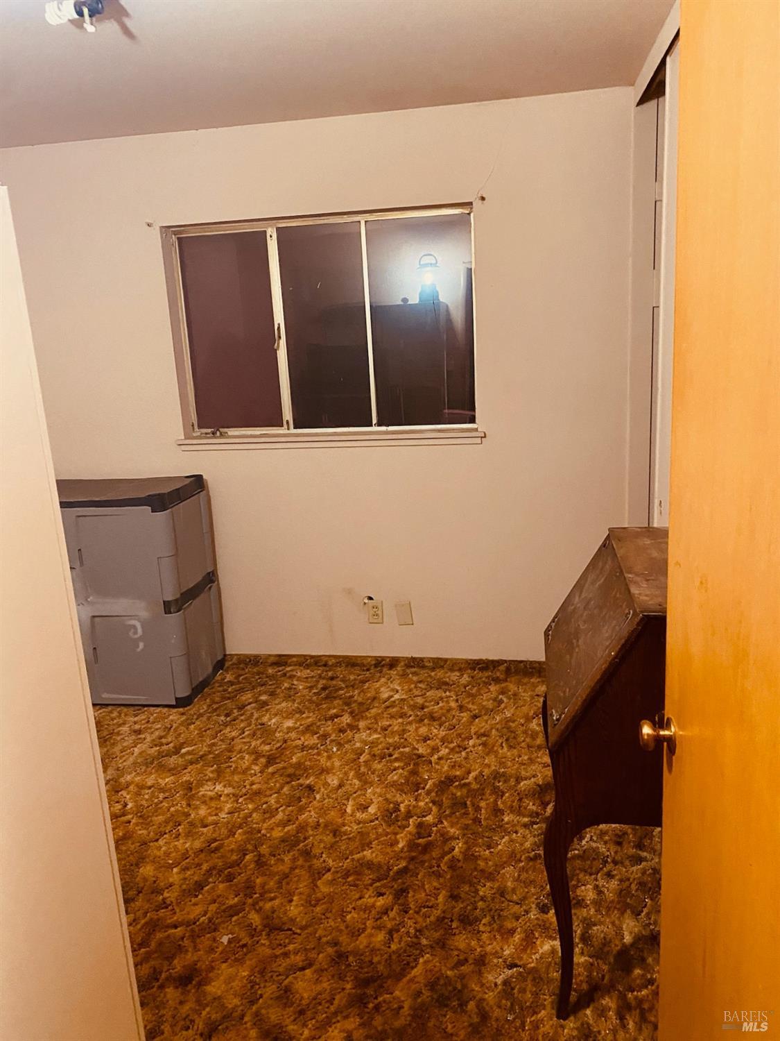 Maywood Drive, Vallejo, California image 12