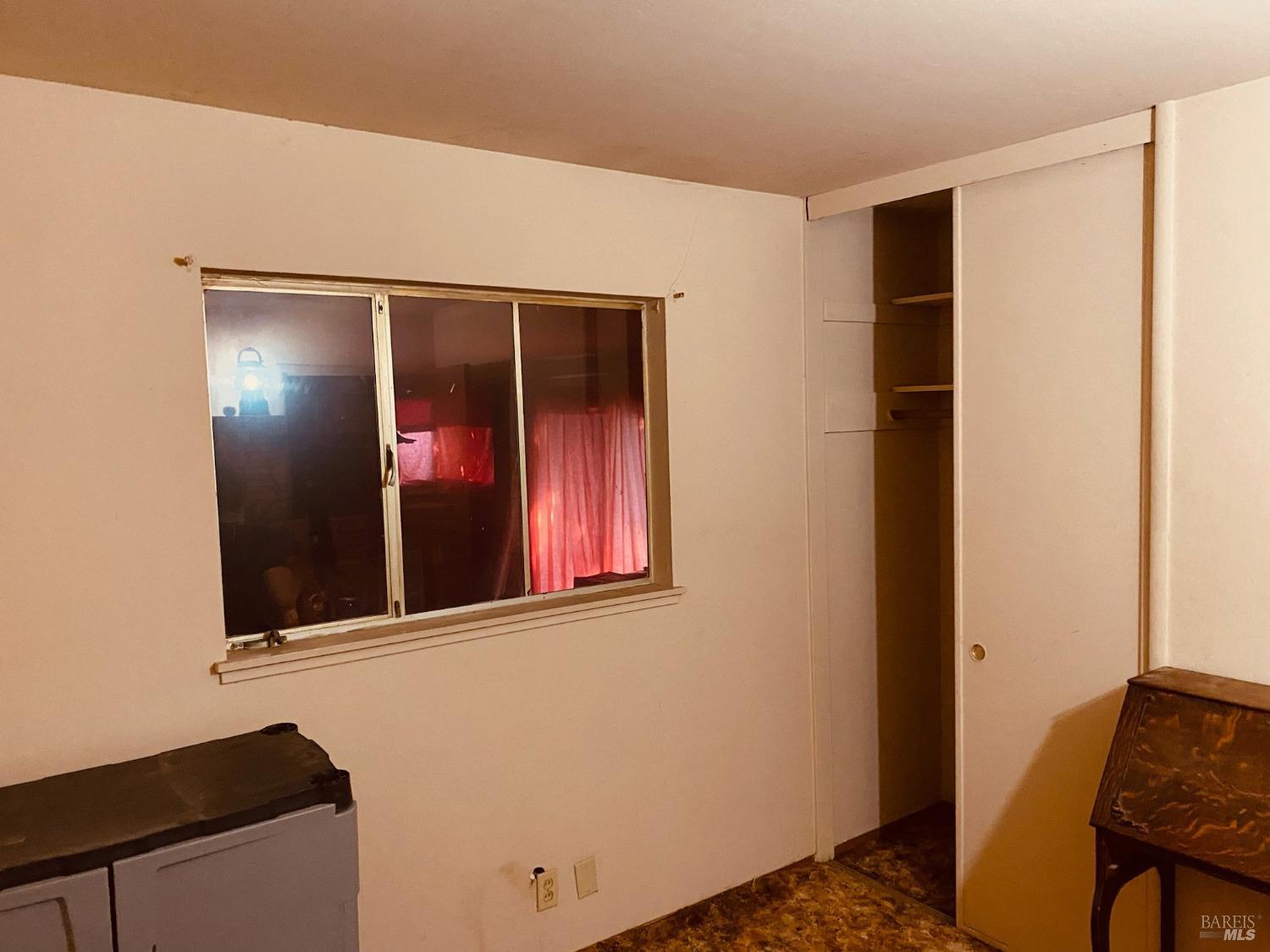 Maywood Drive, Vallejo, California image 11