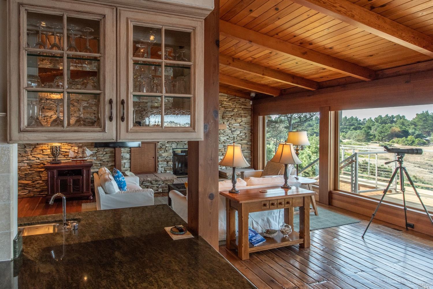 Detail Gallery Image 11 of 60 For 9350 N Highway 1 Unkn, Mendocino,  CA 95460 - 4 Beds | 4 Baths