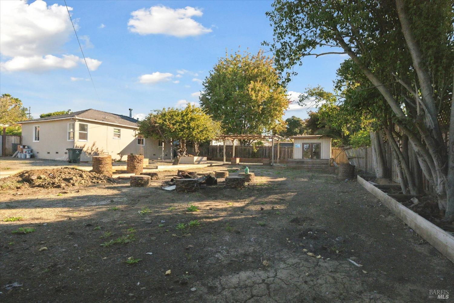 Hermosa Avenue, Vallejo, California image 34