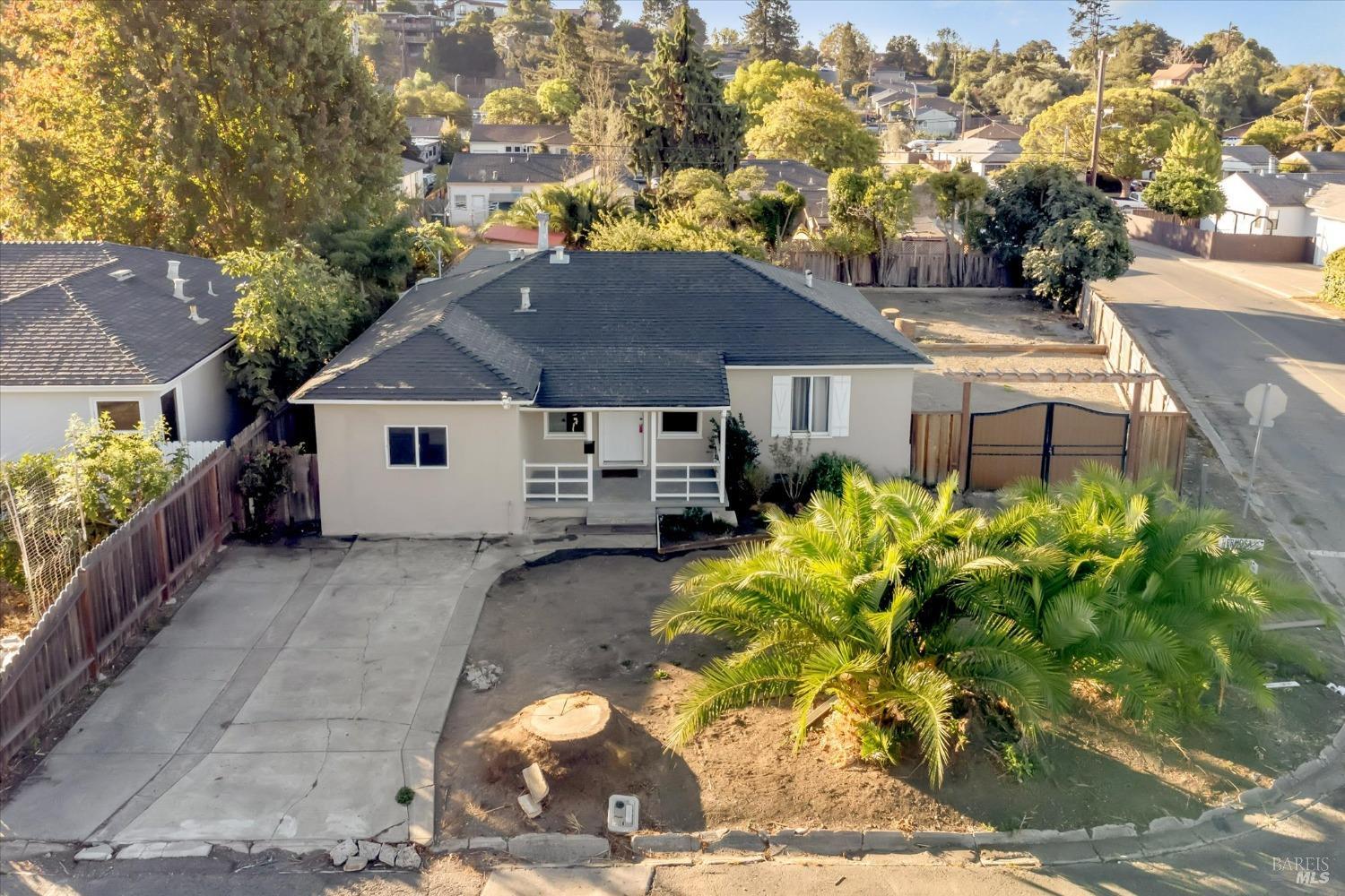 Hermosa Avenue, Vallejo, California image 37