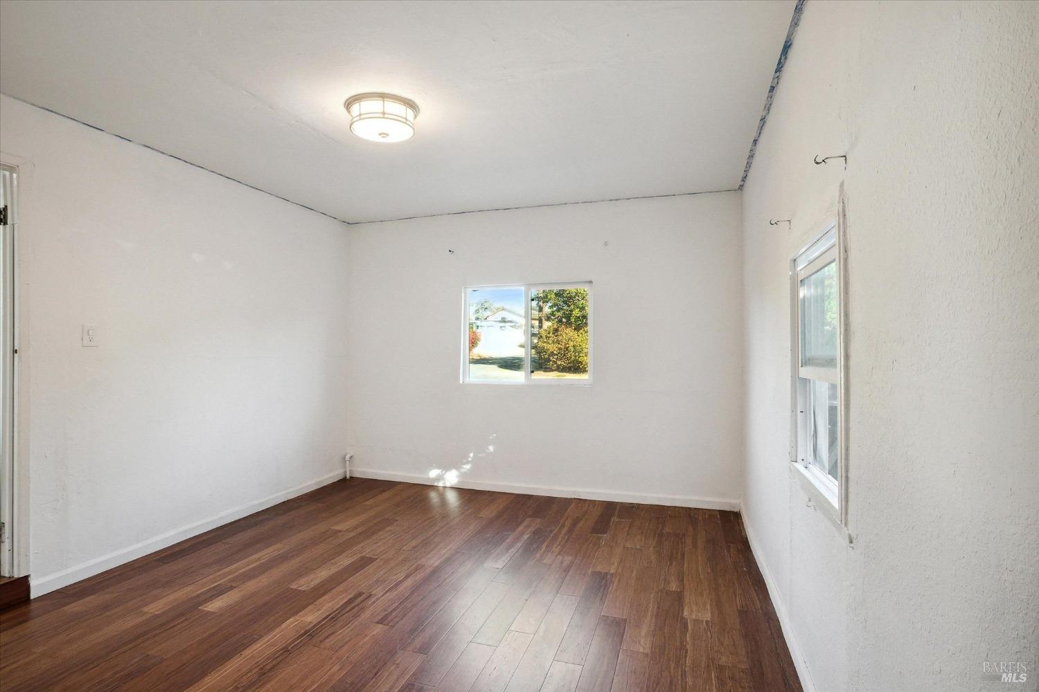 Hermosa Avenue, Vallejo, California image 18