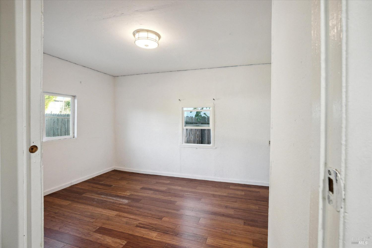 Hermosa Avenue, Vallejo, California image 15