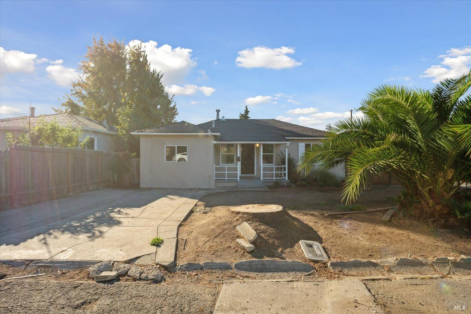 Hermosa Avenue, Vallejo, California image 2