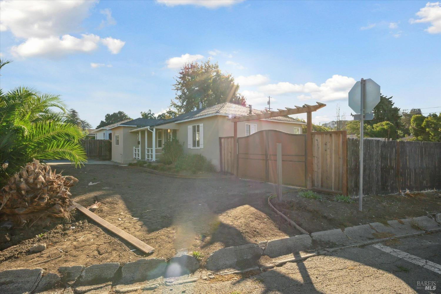 Hermosa Avenue, Vallejo, California image 4