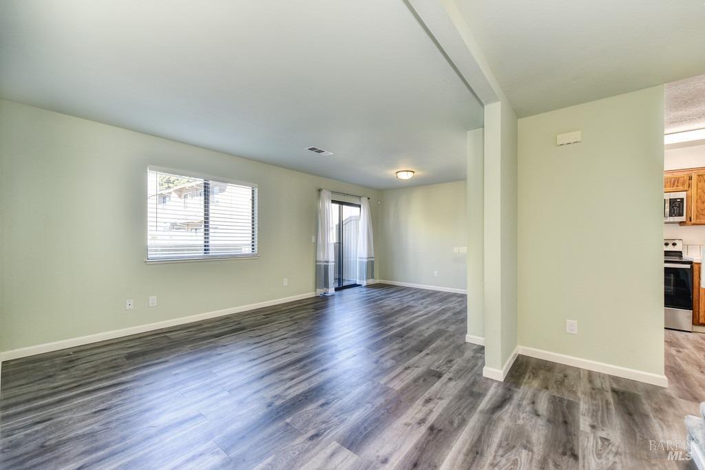 Frisbie Street #310, Vallejo, California image 4