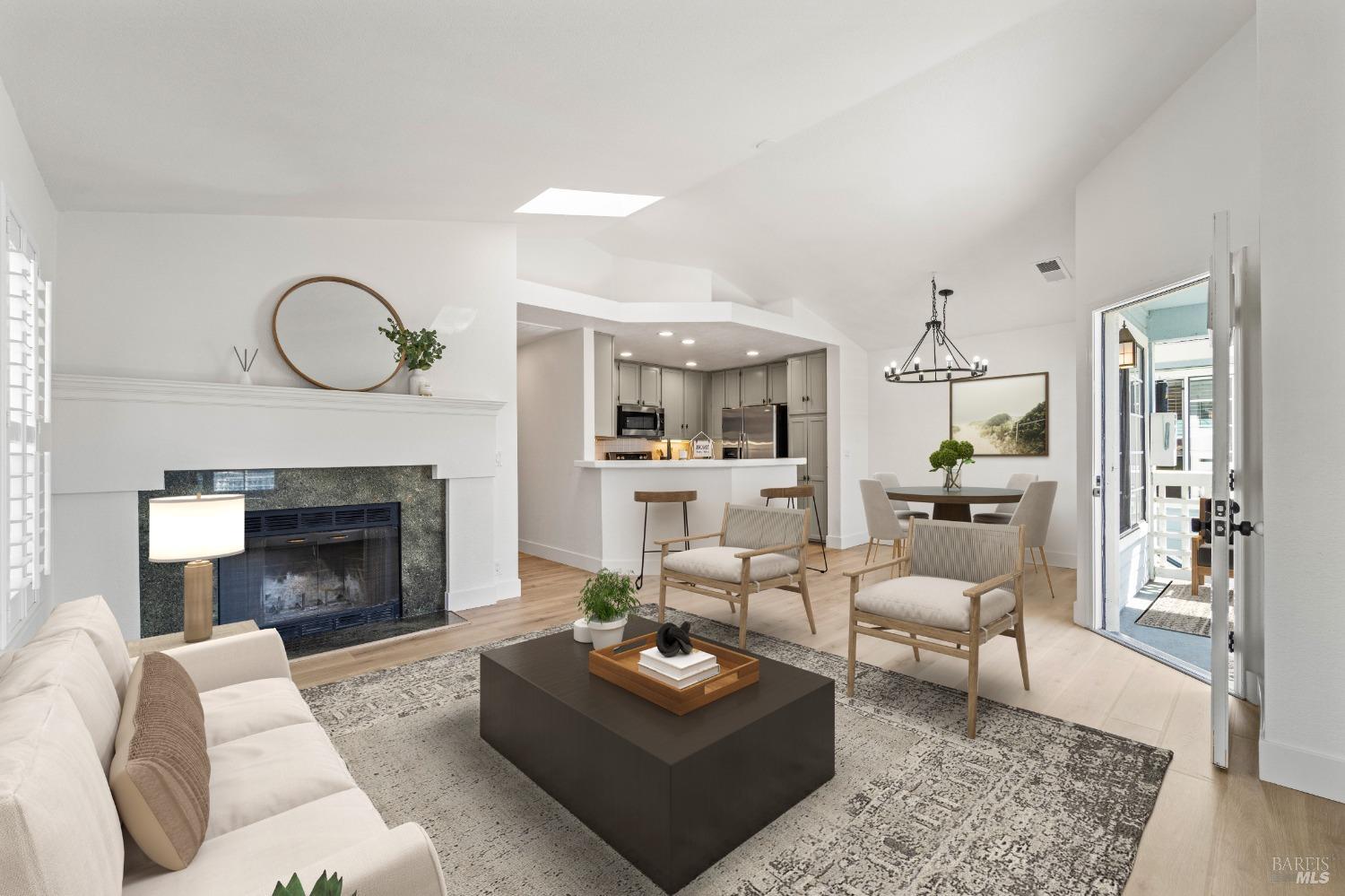 Photo of 311 Stinson St #8 in Vallejo, CA