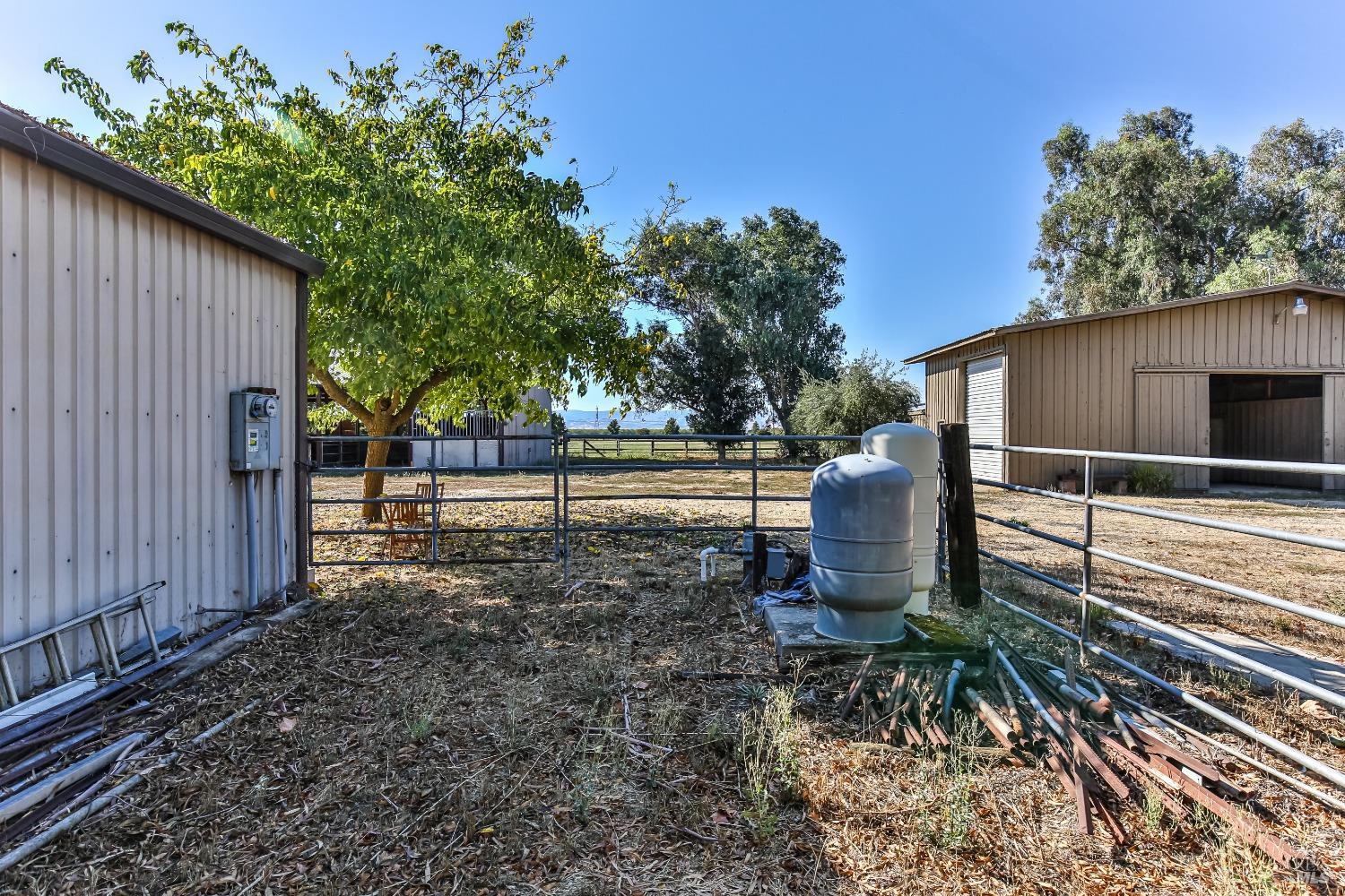 Detail Gallery Image 61 of 79 For 5794 Silveyville Rd, Dixon,  CA 95620 - 3 Beds | 2 Baths