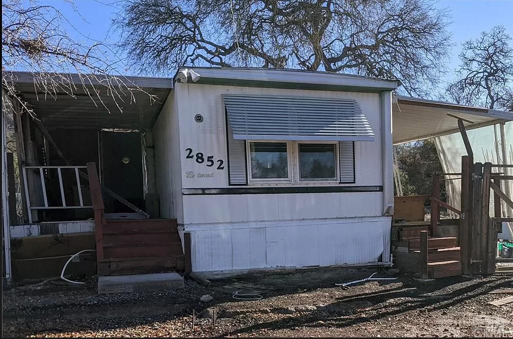 Photo of 2852 9th St in Clearlake, CA