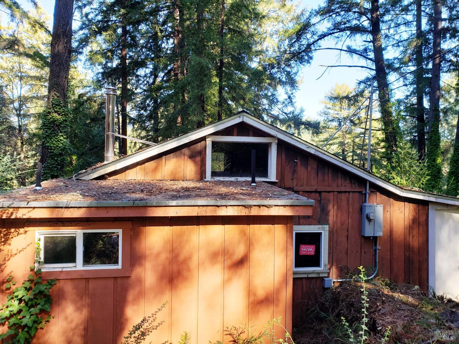 Photo of 85 Washington St in Camp Meeker, CA