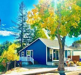 Photo of 1400 Seminary St in Napa, CA