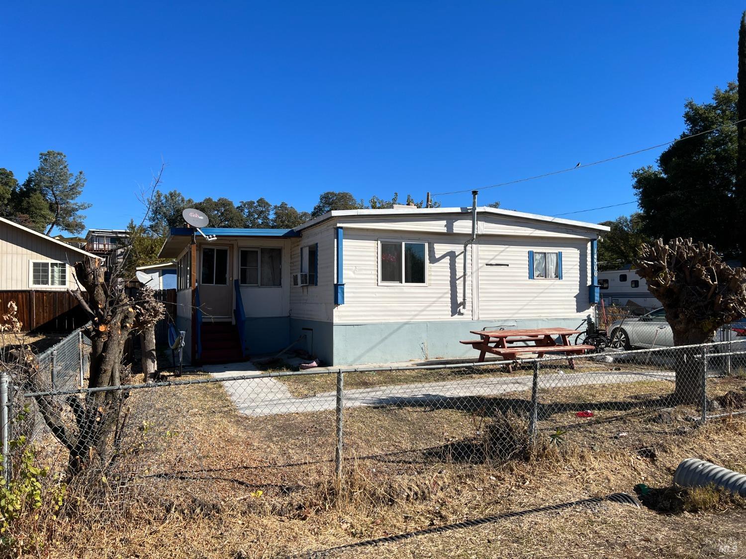 Photo of 14300 Robinson Ave in Clearlake, CA