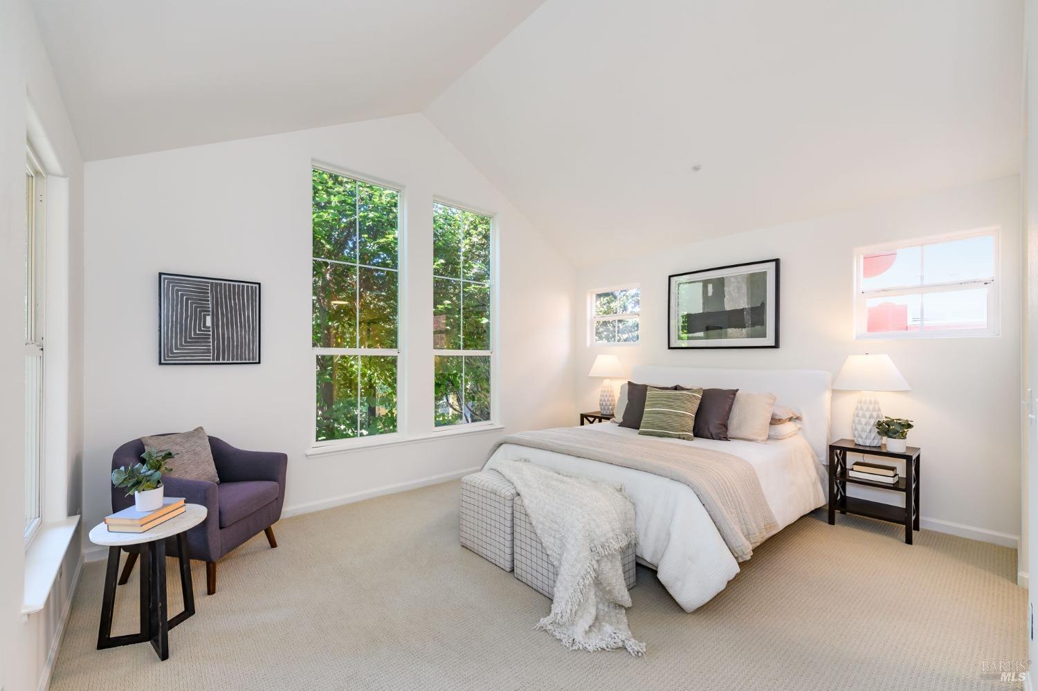 Photo of 106 Amelia Wy in Novato, CA