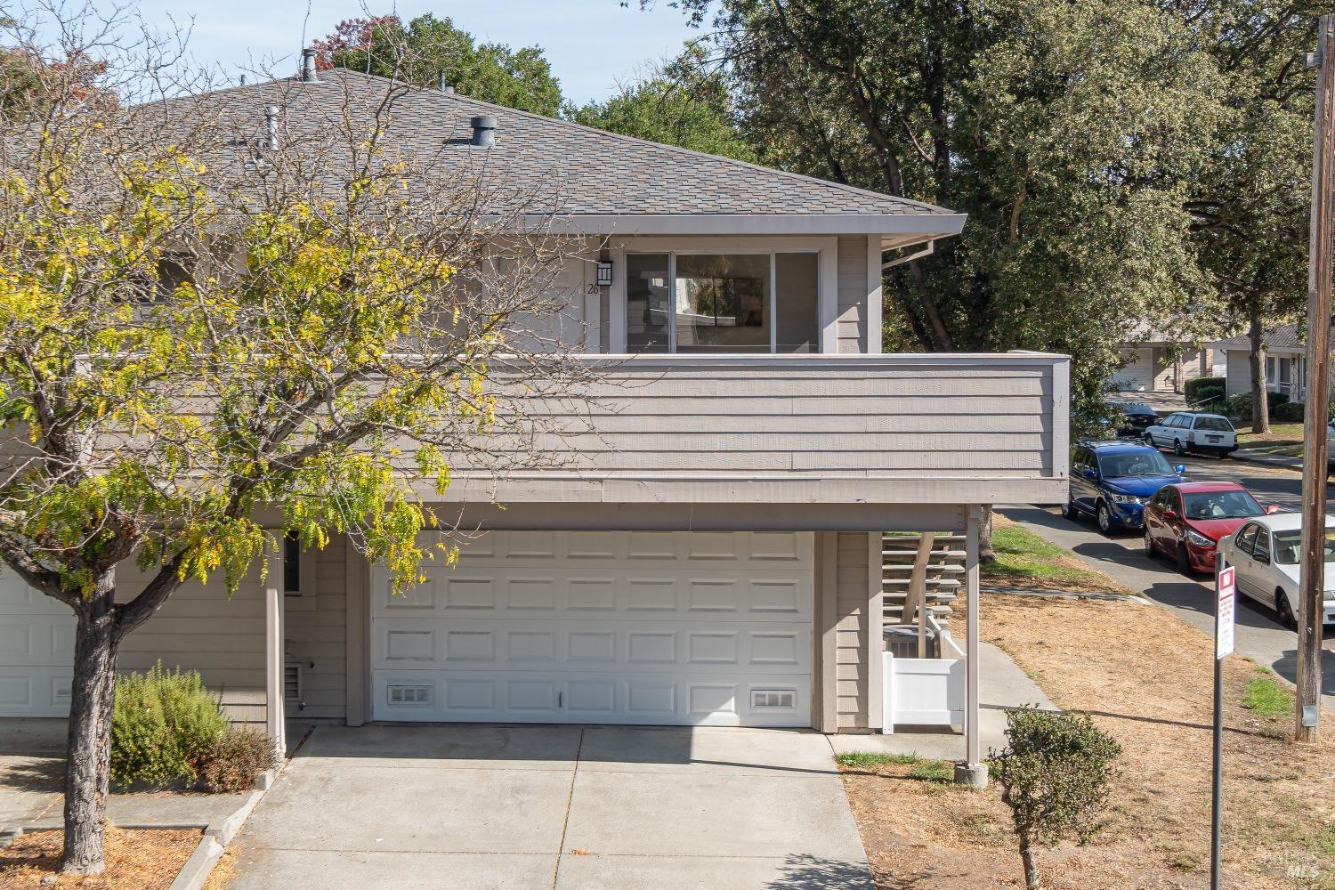 Photo of 26 Lassen Ln in Novato, CA