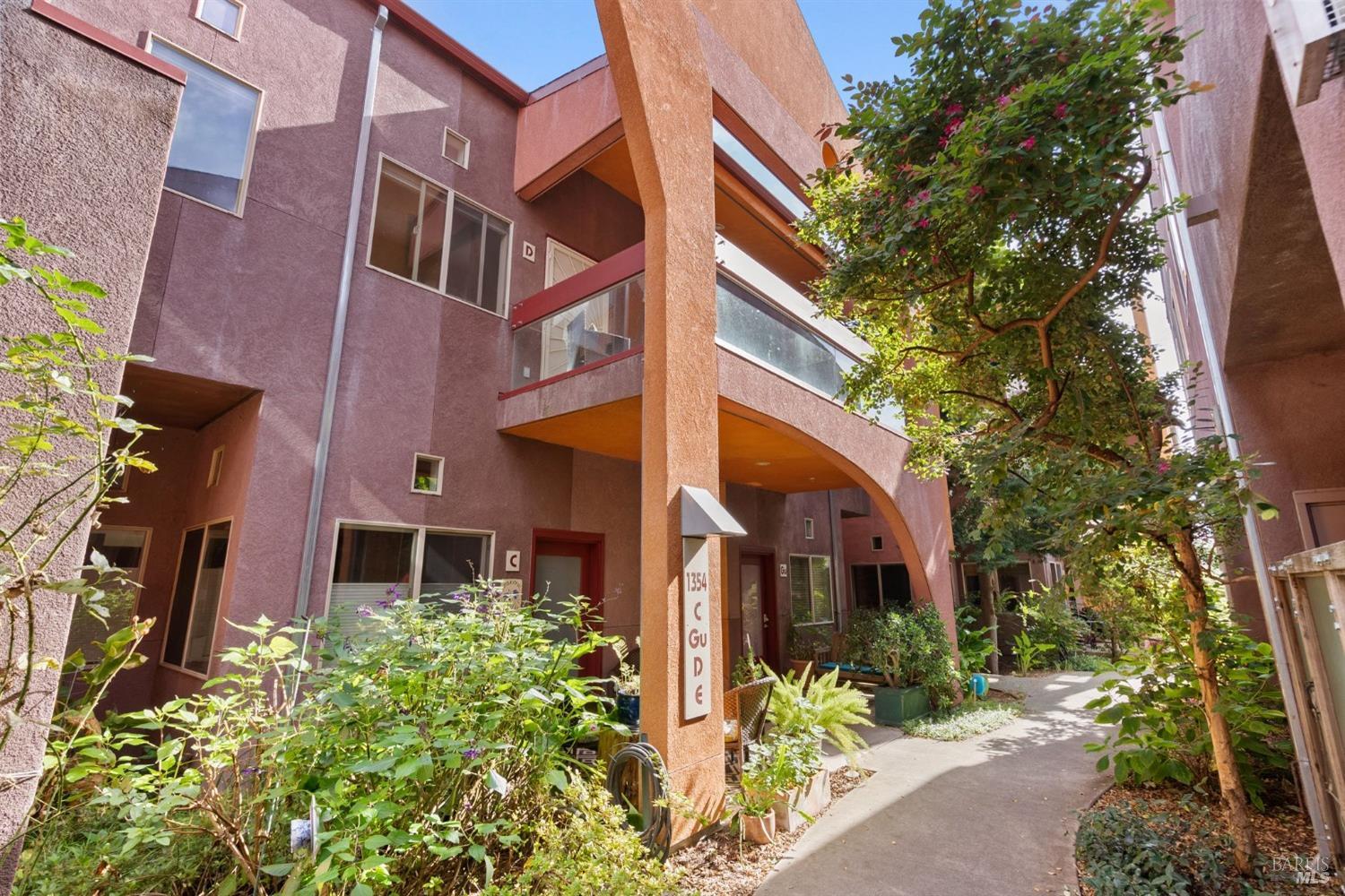 Photo of 1354 Yulupa Ave #D in Santa Rosa, CA