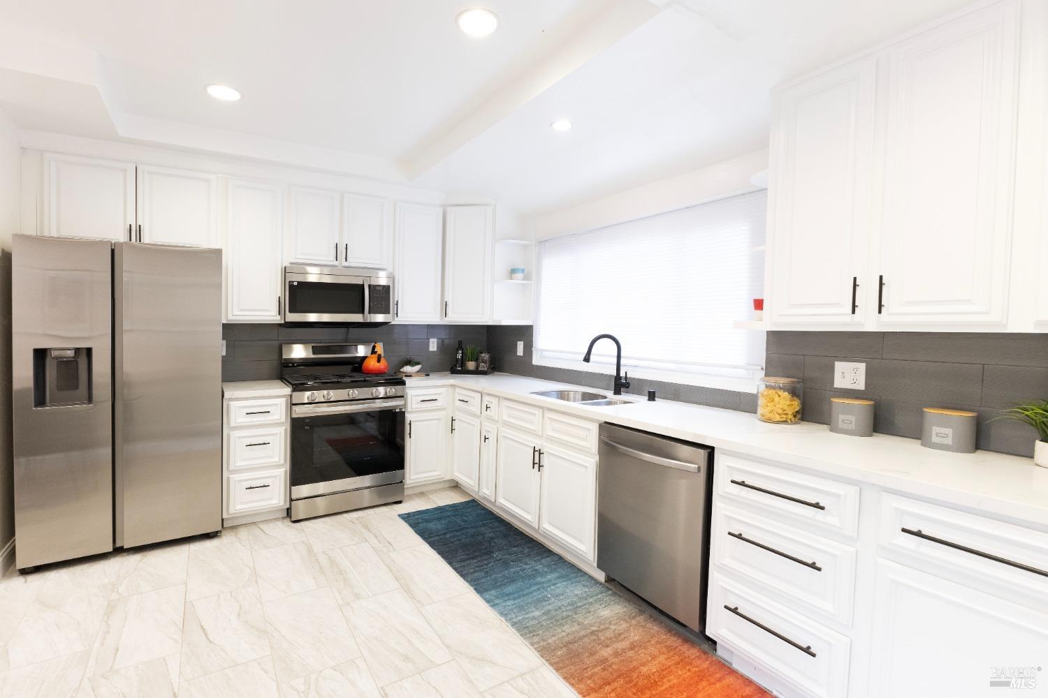 Photo of 1402 Esmond Ave in Richmond, CA