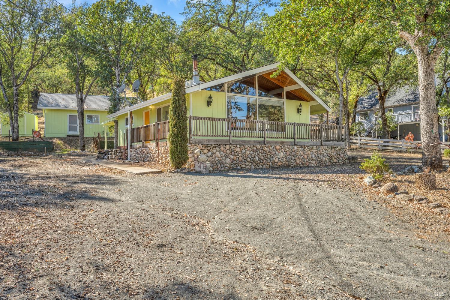 Photo of 2425 Stagecoach Cyn in Pope Valley, CA