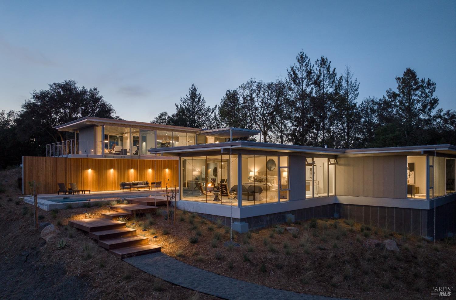 Photo of 2764 Leslie Rd in Santa Rosa, CA