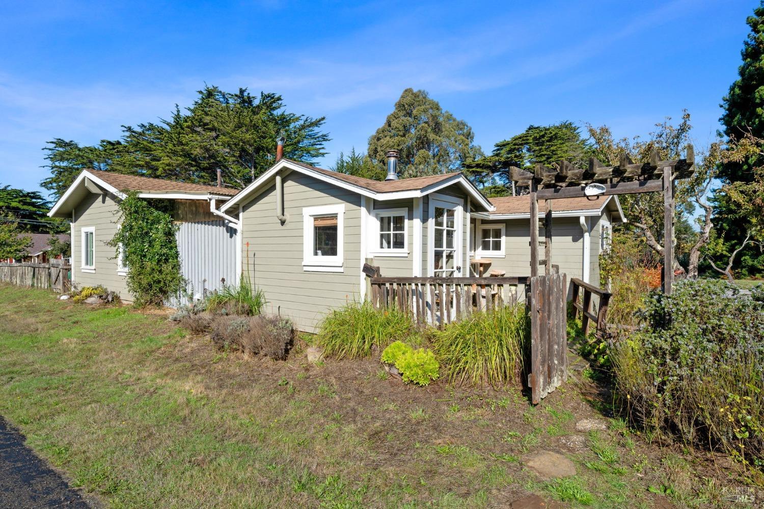 Detail Gallery Image 97 of 98 For 26801 N Highway 1 Hwy, Fort Bragg,  CA 95437 - 4 Beds | 3/1 Baths