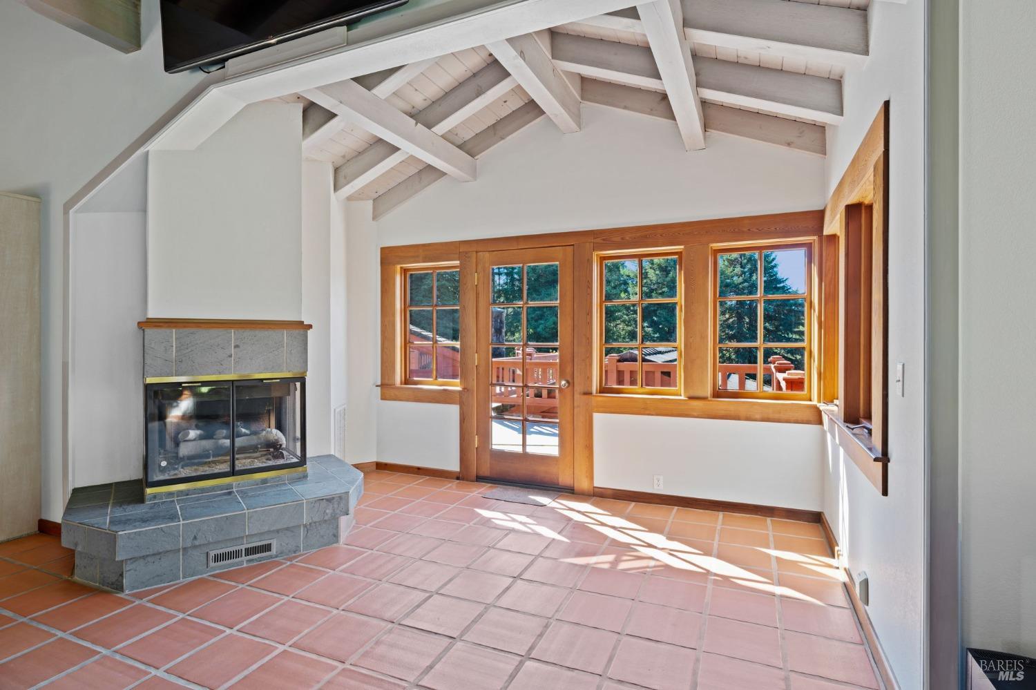 Detail Gallery Image 33 of 98 For 26801 N Highway 1 Hwy, Fort Bragg,  CA 95437 - 4 Beds | 3/1 Baths