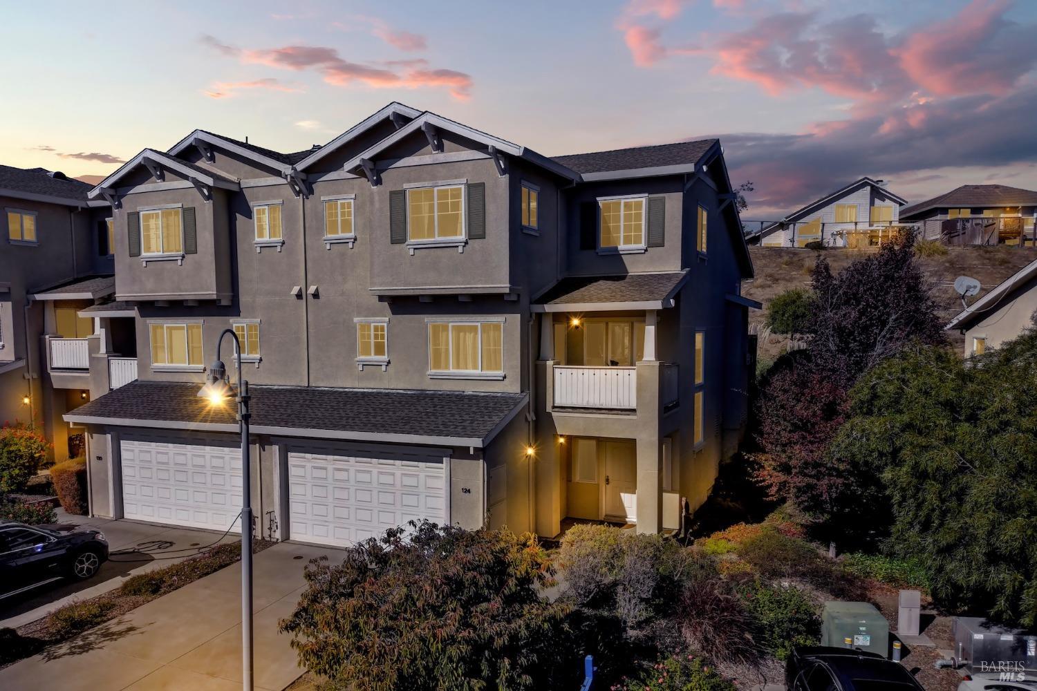 Photo of 124 Shoal Dr in Vallejo, CA