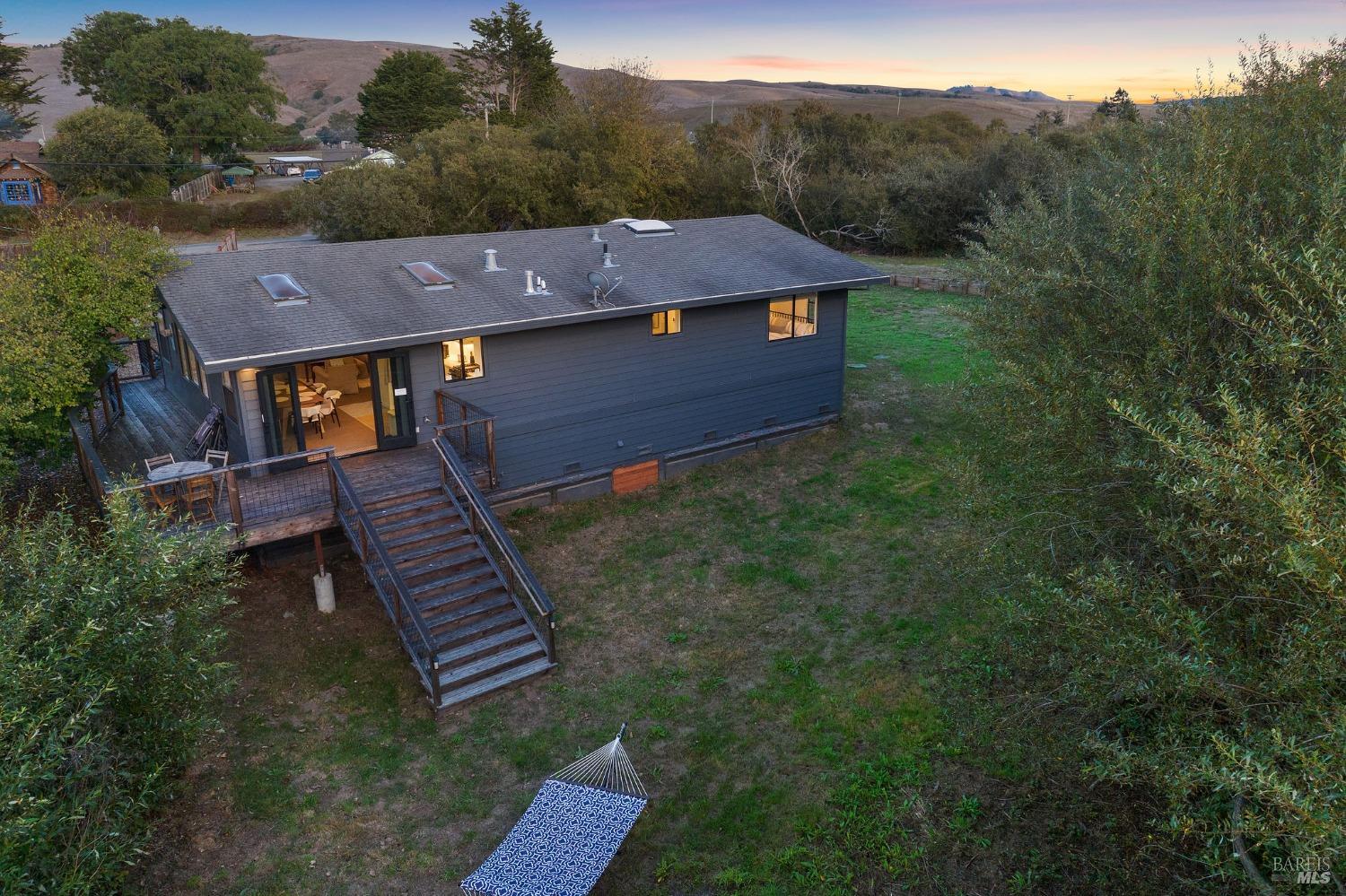 Detail Gallery Image 38 of 44 For 10905 State Route 1 Hwy, Point Reyes Station,  CA 94956 - 3 Beds | 2 Baths