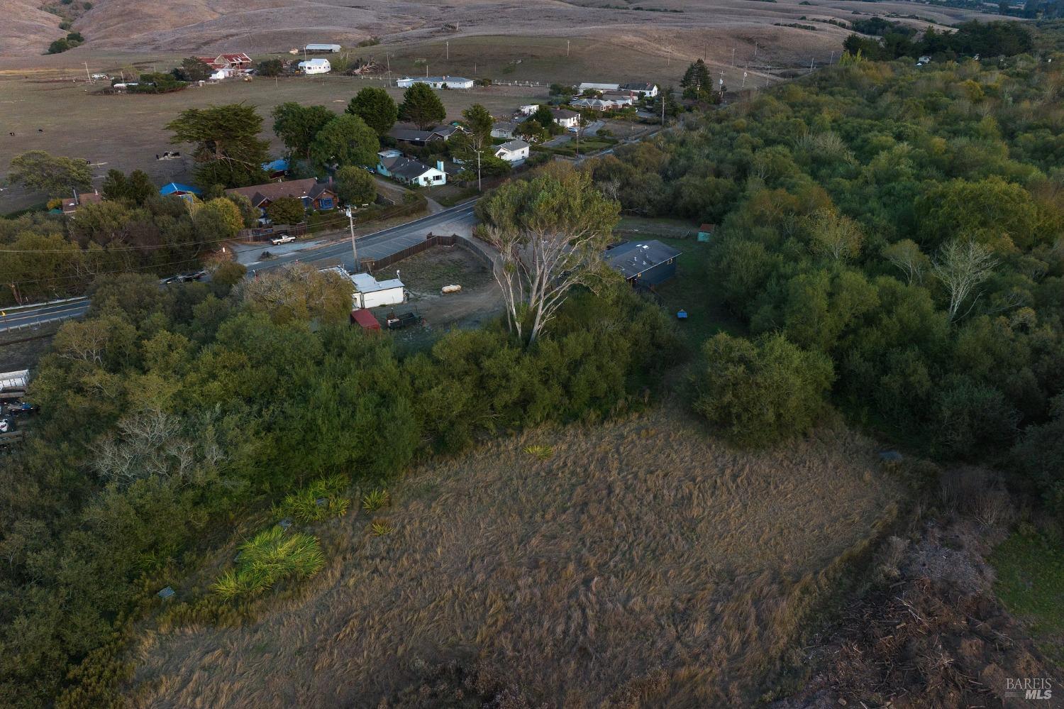 Detail Gallery Image 40 of 44 For 10905 State Route 1 Hwy, Point Reyes Station,  CA 94956 - 3 Beds | 2 Baths