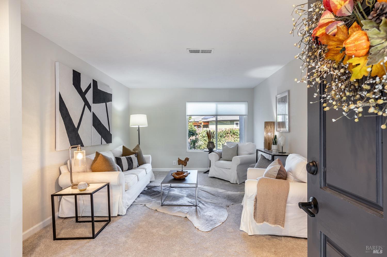 Photo of 2070 Kaywoodie St in Napa, CA