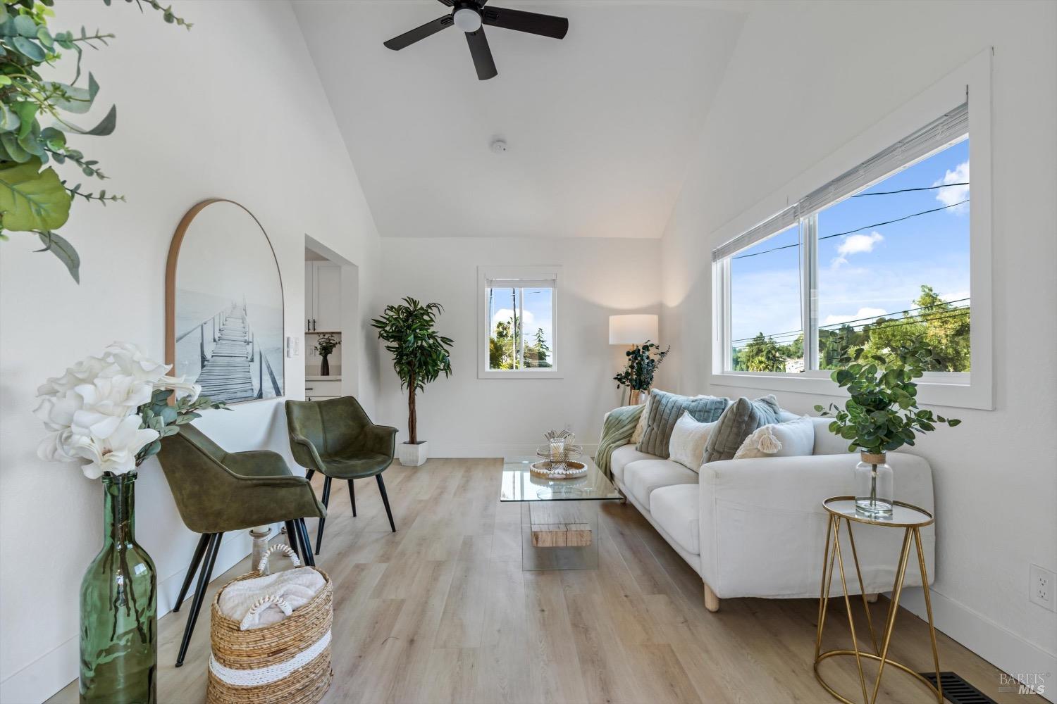 Photo of 2266 Monterey Ave in Martinez, CA