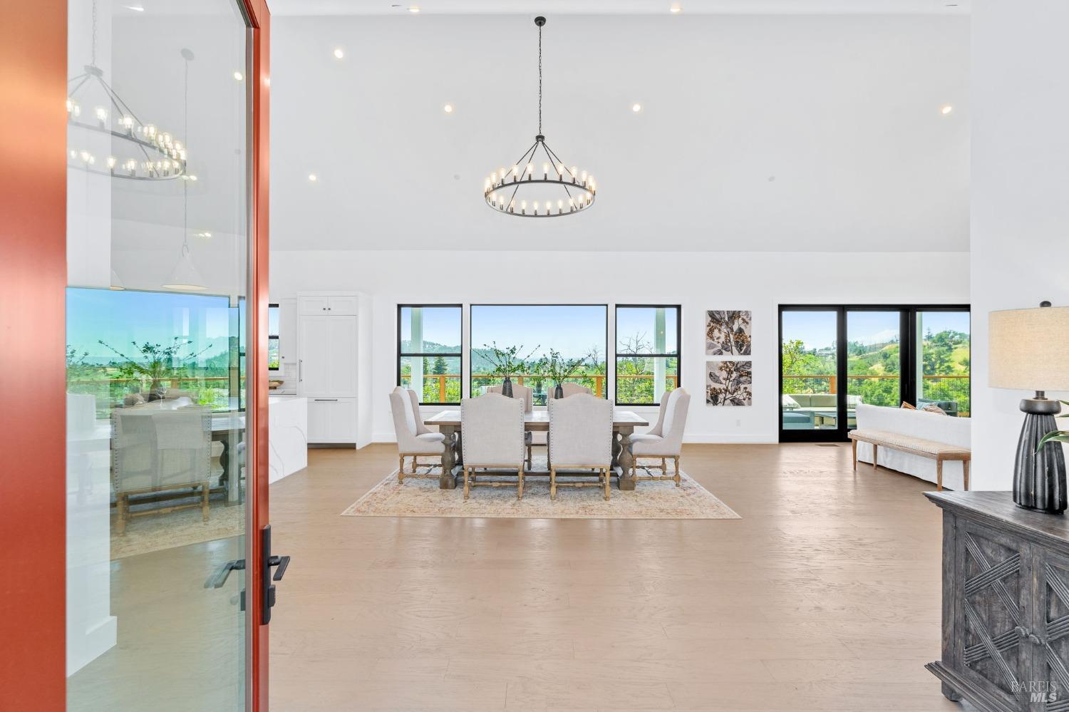 Photo of 5480 Crystal Dr in Santa Rosa, CA