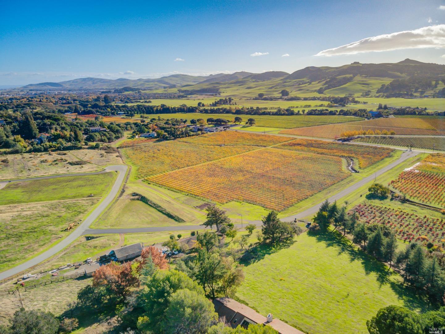 Photo of 4144 Green Valley Rd in Fairfield, CA