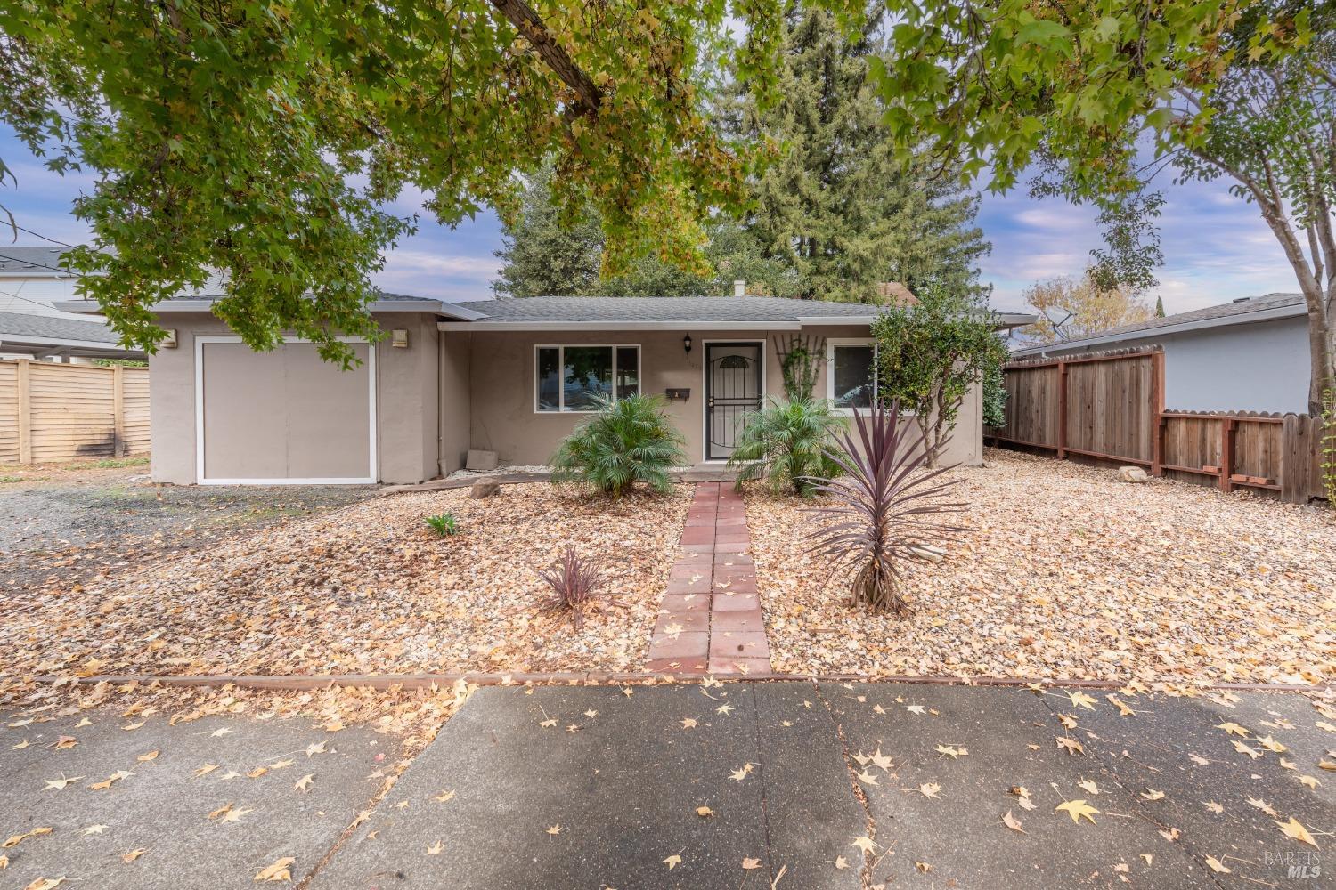 Photo of 1528 Pueblo Ave in Napa, CA