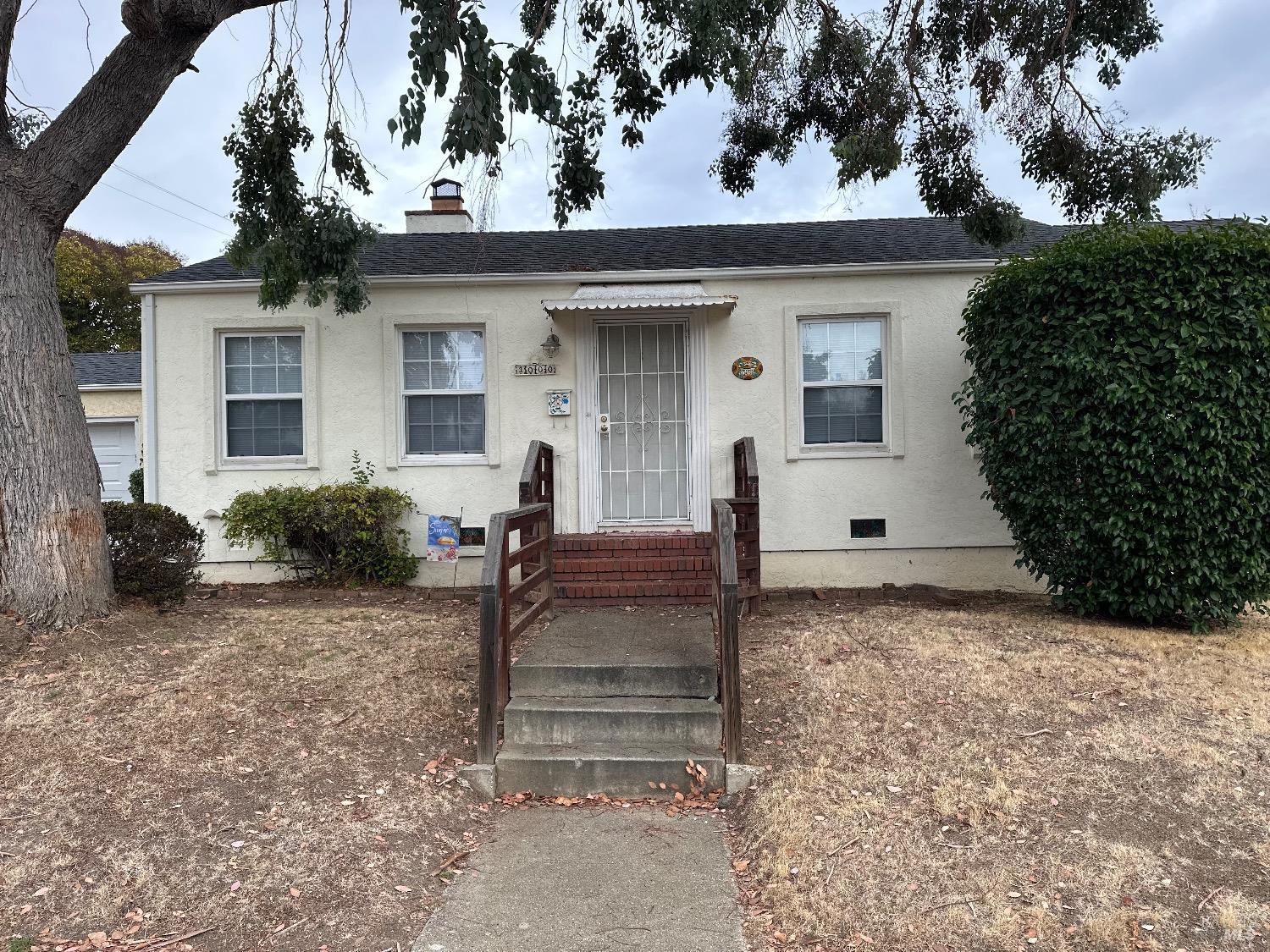 Photo of 1000 Mariposa St in Vallejo, CA